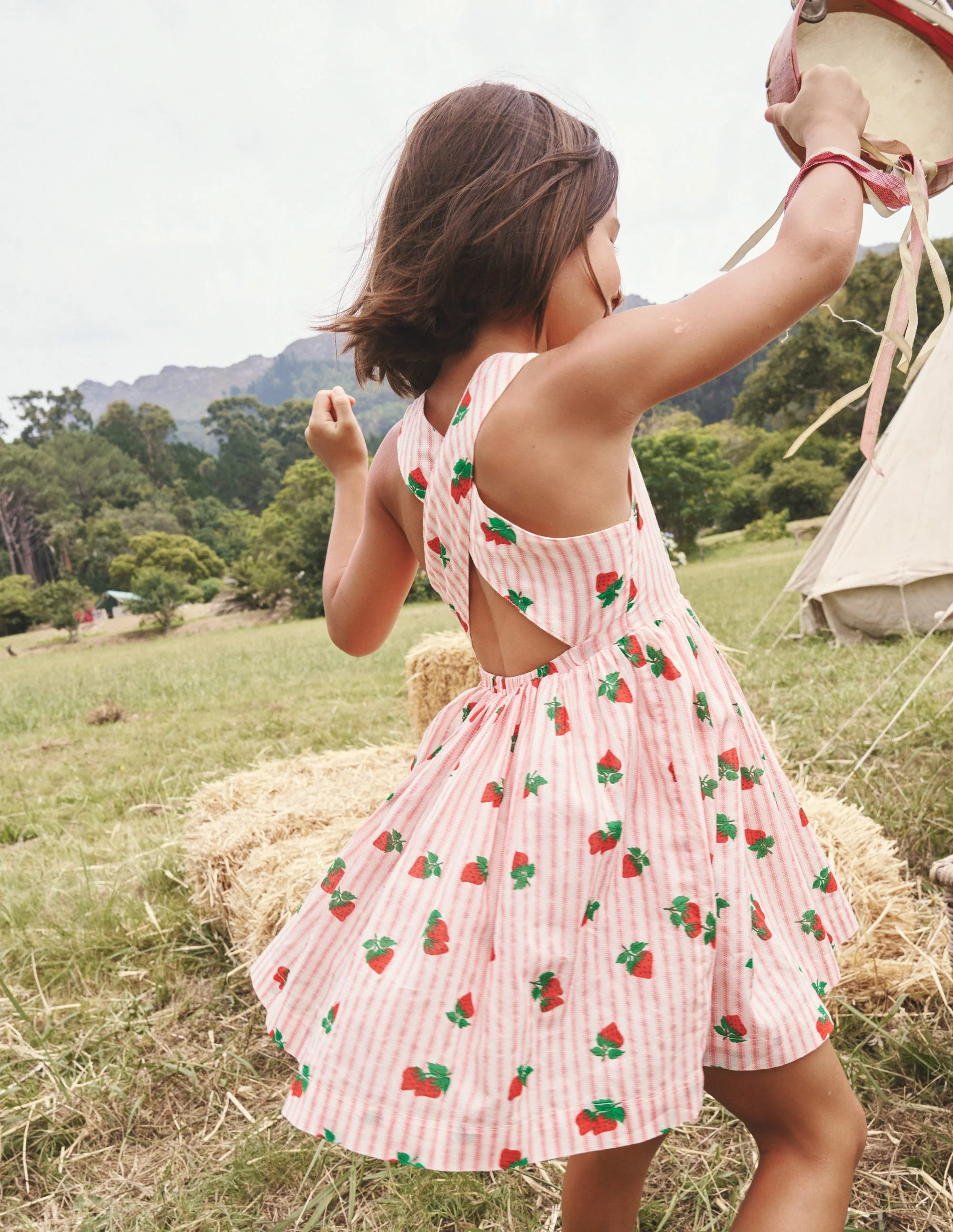 Kleid mit gekreuzten Rückenträgern-Vintage Streifen Erdbeeren - Image 5