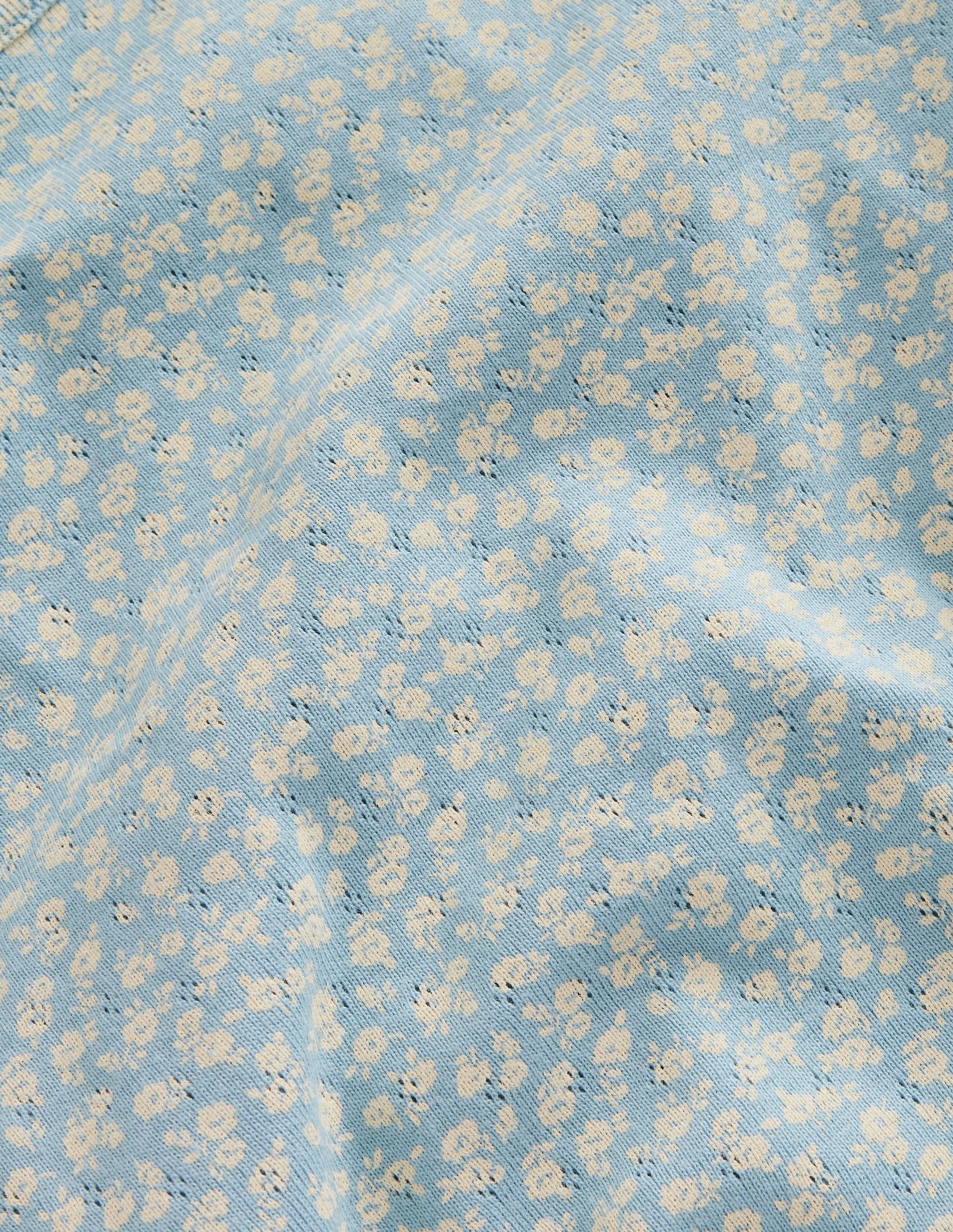 Kurzärmeliges Pointelle-Oberteil-Vintage Blau Floral - Image 3