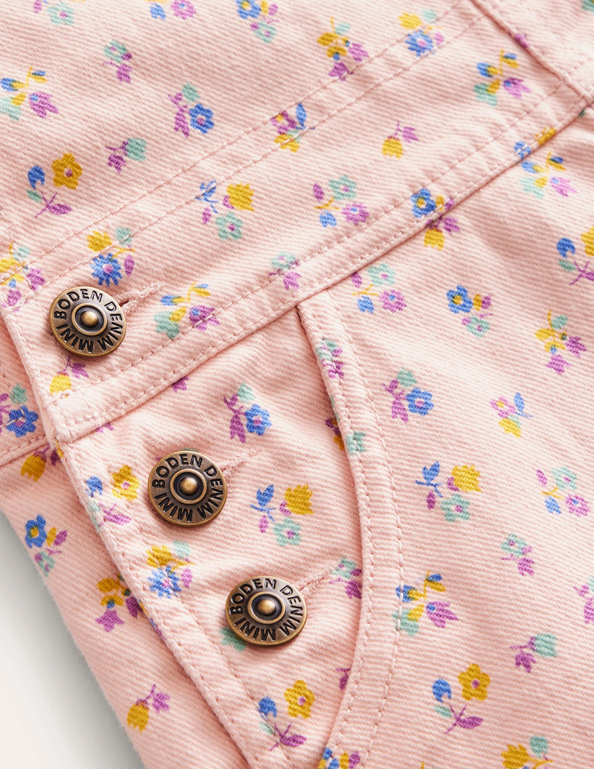 Kurze Latzhose mit Herztaschen-Provence Altrosa Frühling - Image 3