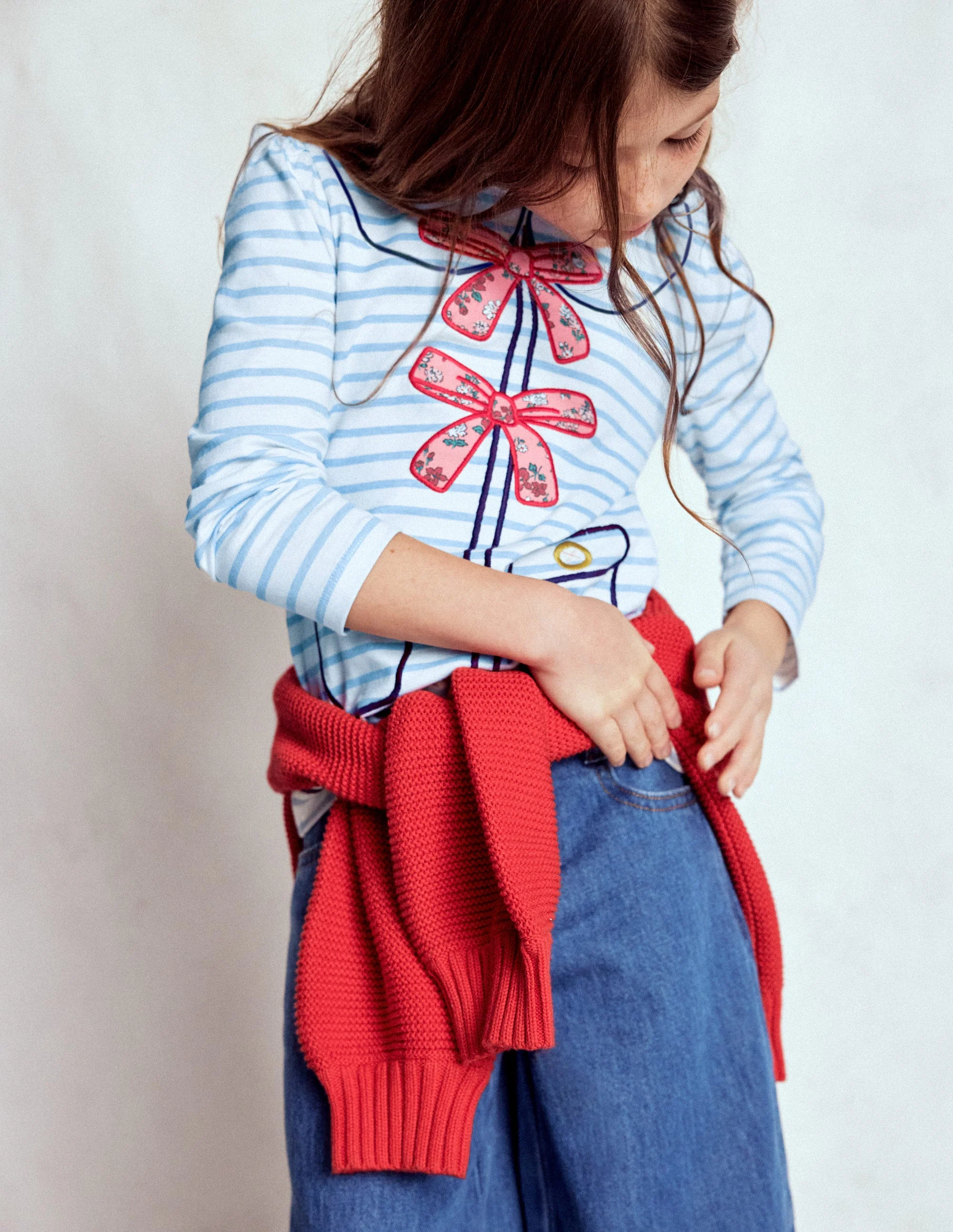 Langarmshirt mit Puffärmeln und Applikation-Sanftes Naturweiß/Gletscherblau