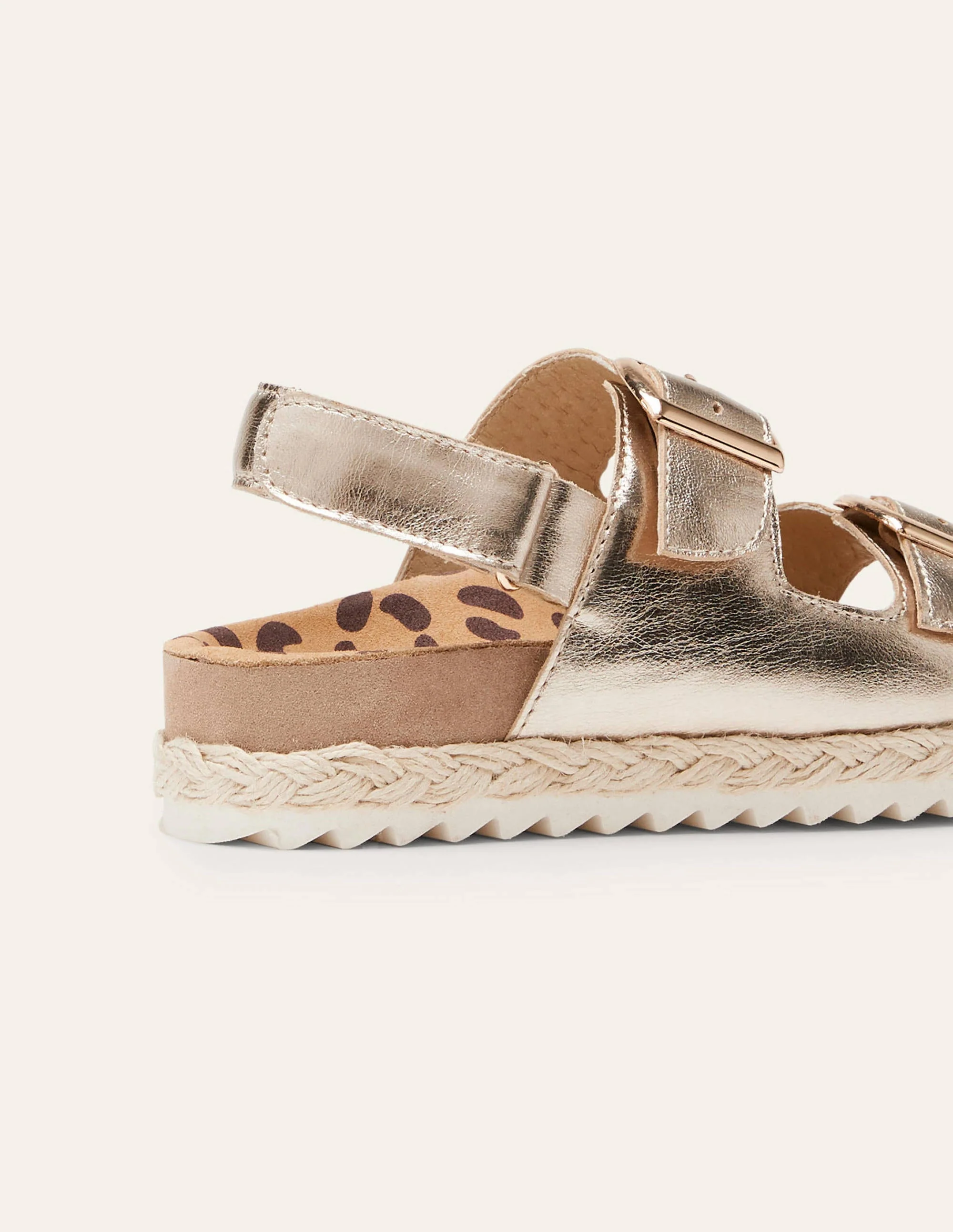 Ledersandalen im Espadrille-Stil-Gold-Metallic, Leopardenmuster - Image 3
