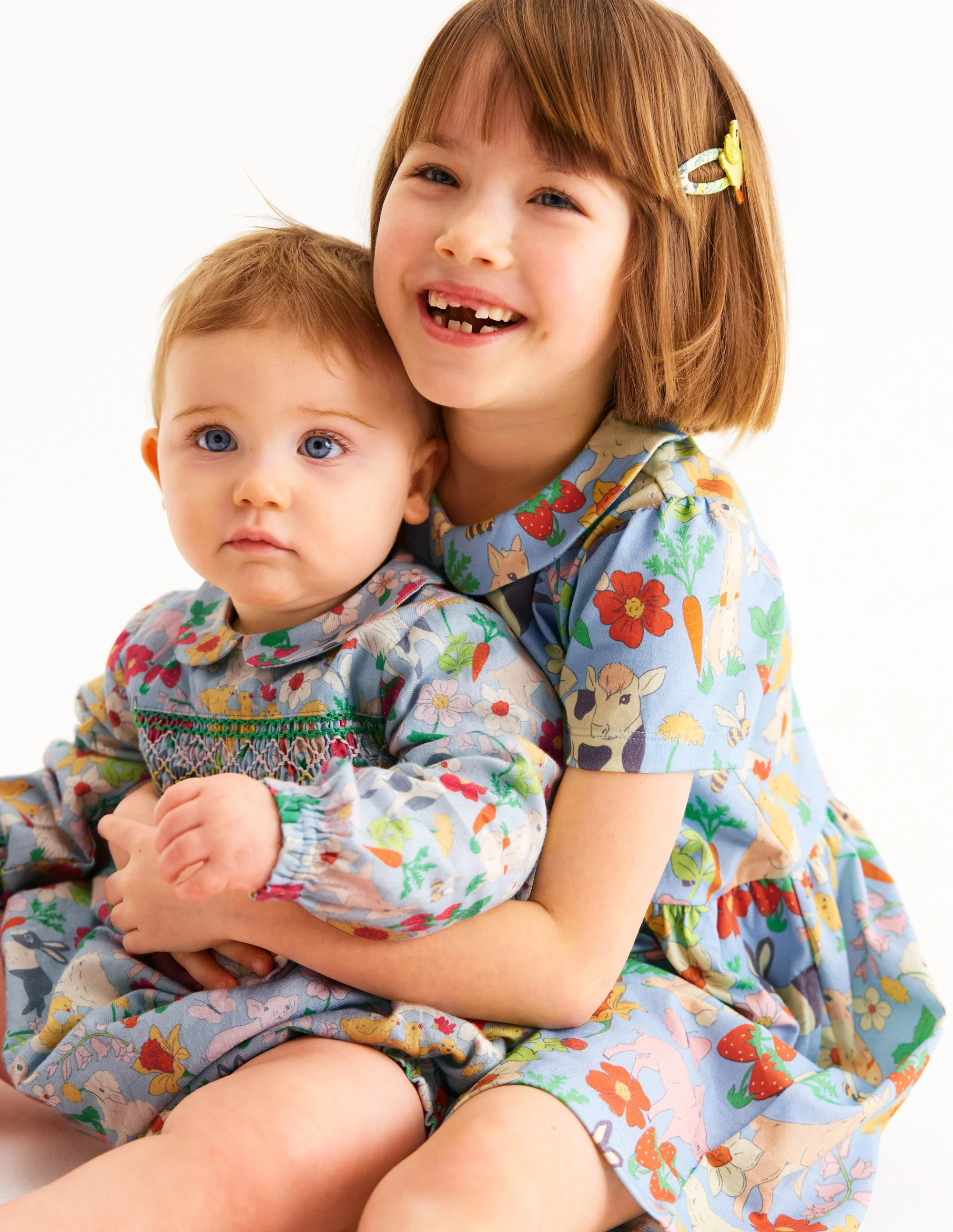 Lustiges Jerseykleid mit Herztasche-Nebliges Blau Frühlingswiese - Image 4