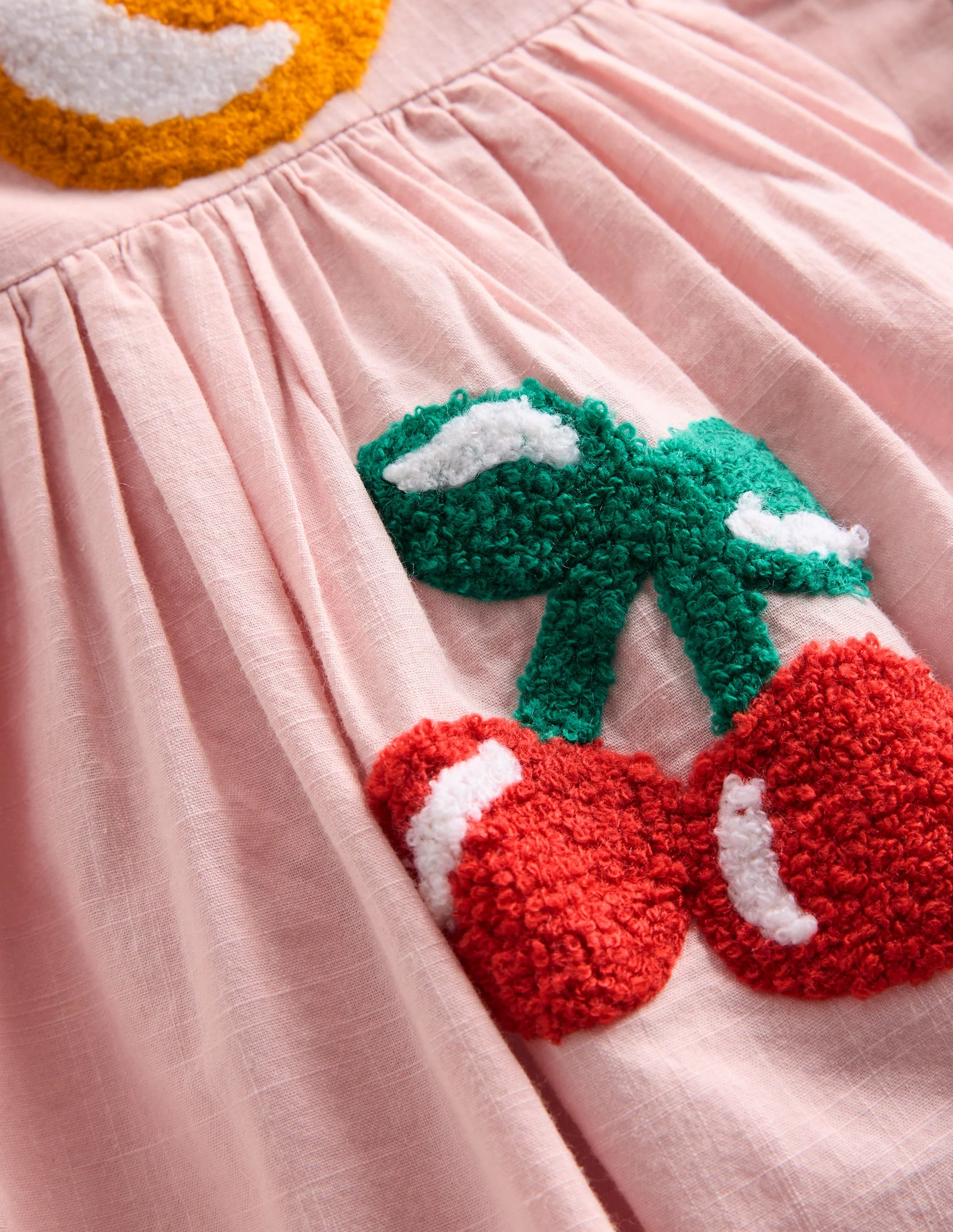 Remy Kleid mit durchgehender Knopfleiste-Kreiderosa Bouclé Obst - Image 4