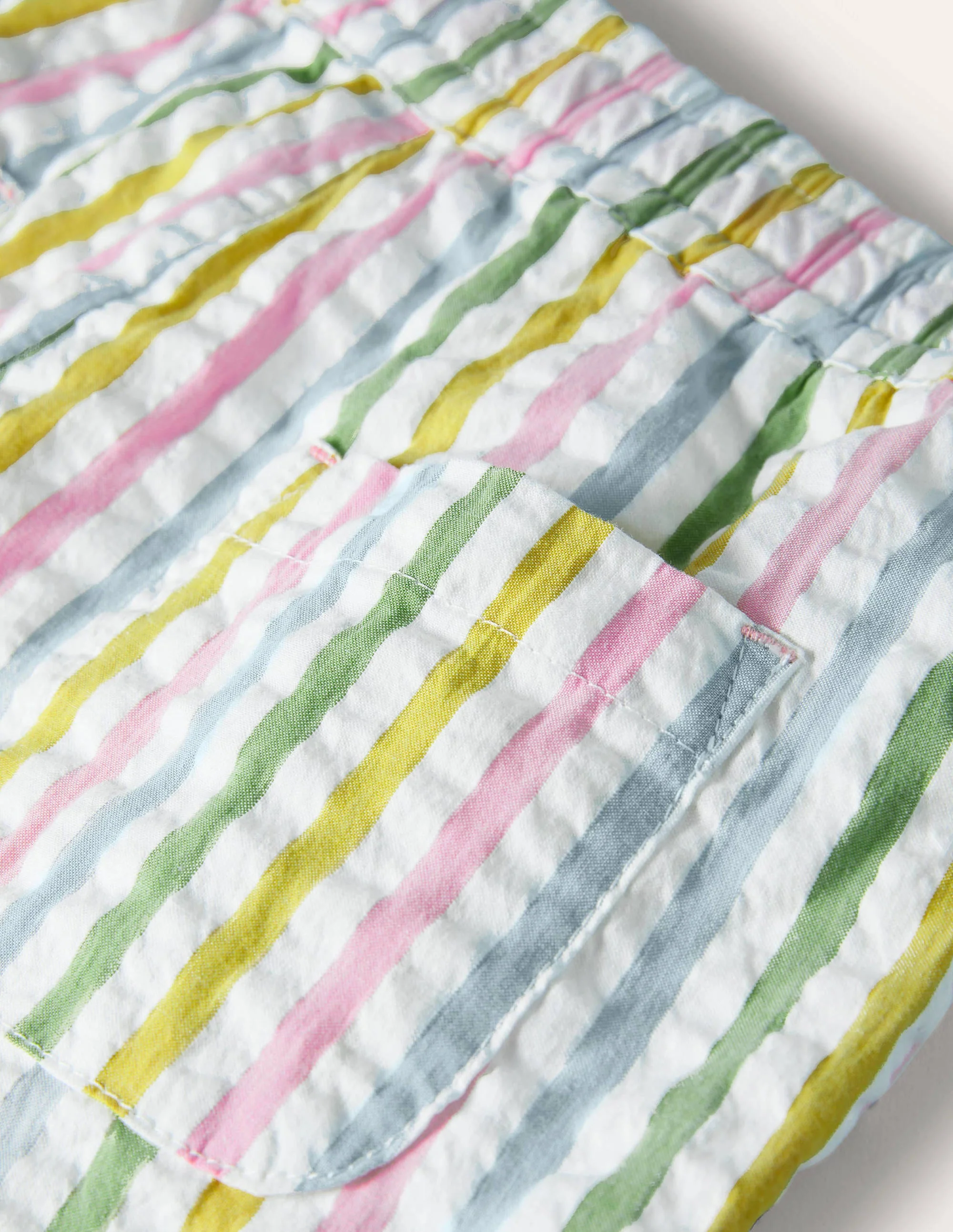 Shorts mit gerüschtem Saum-Bunt, Feine Streifen - Image 3