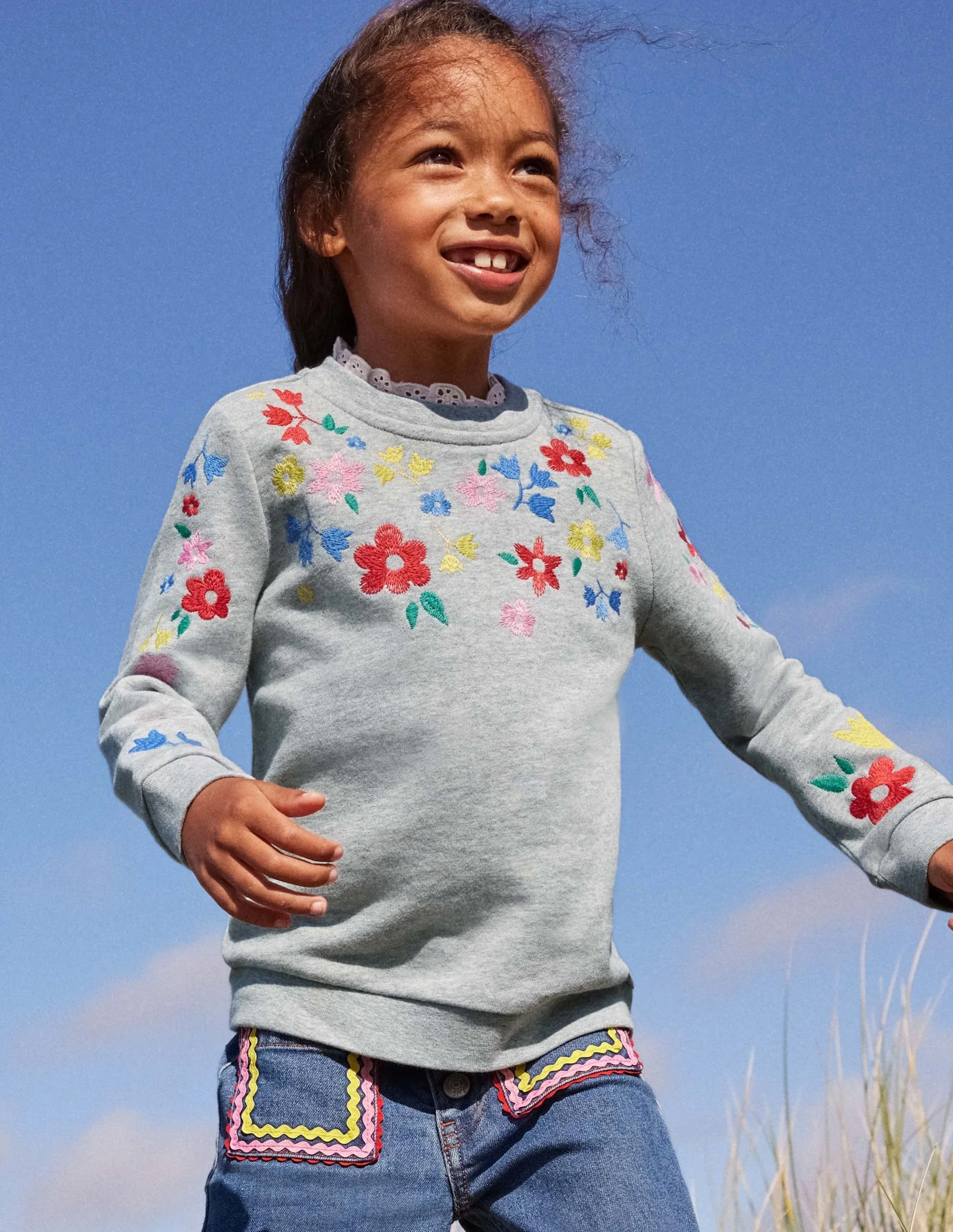 Sweatshirt mit Stickerei-Grau Meliert, Blumenmuster - Image 4