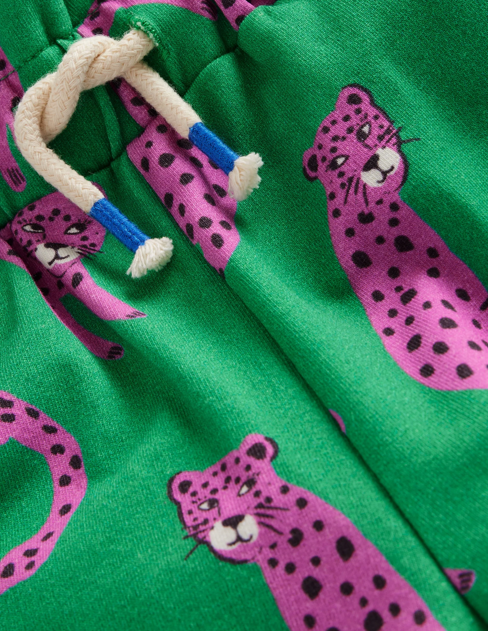 Sweatshorts mit gerüschter Taille-Grün Leopard - Image 3