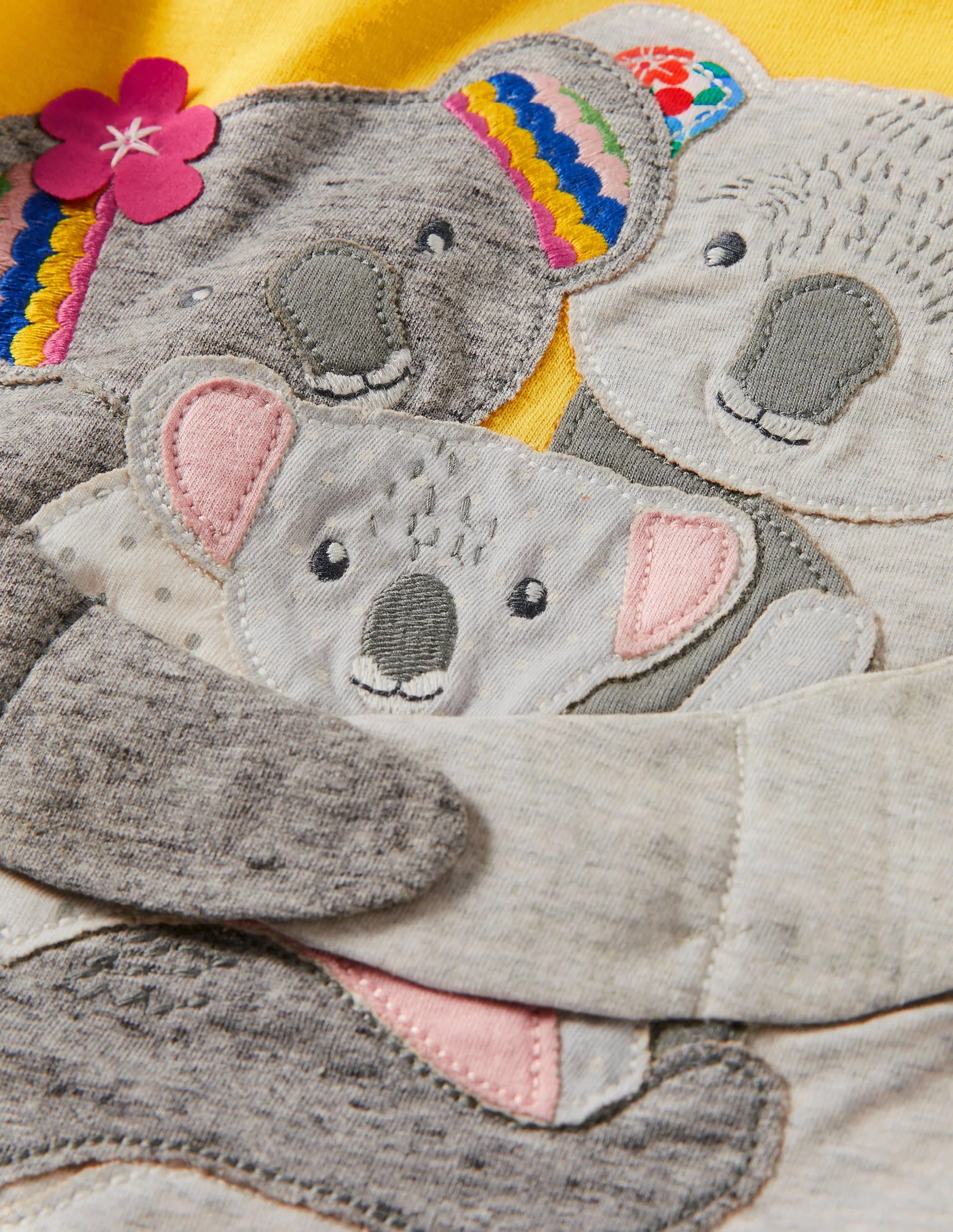 T-Shirt mit Umarmungsapplikation-Narzissengelb, Koala - Image 3