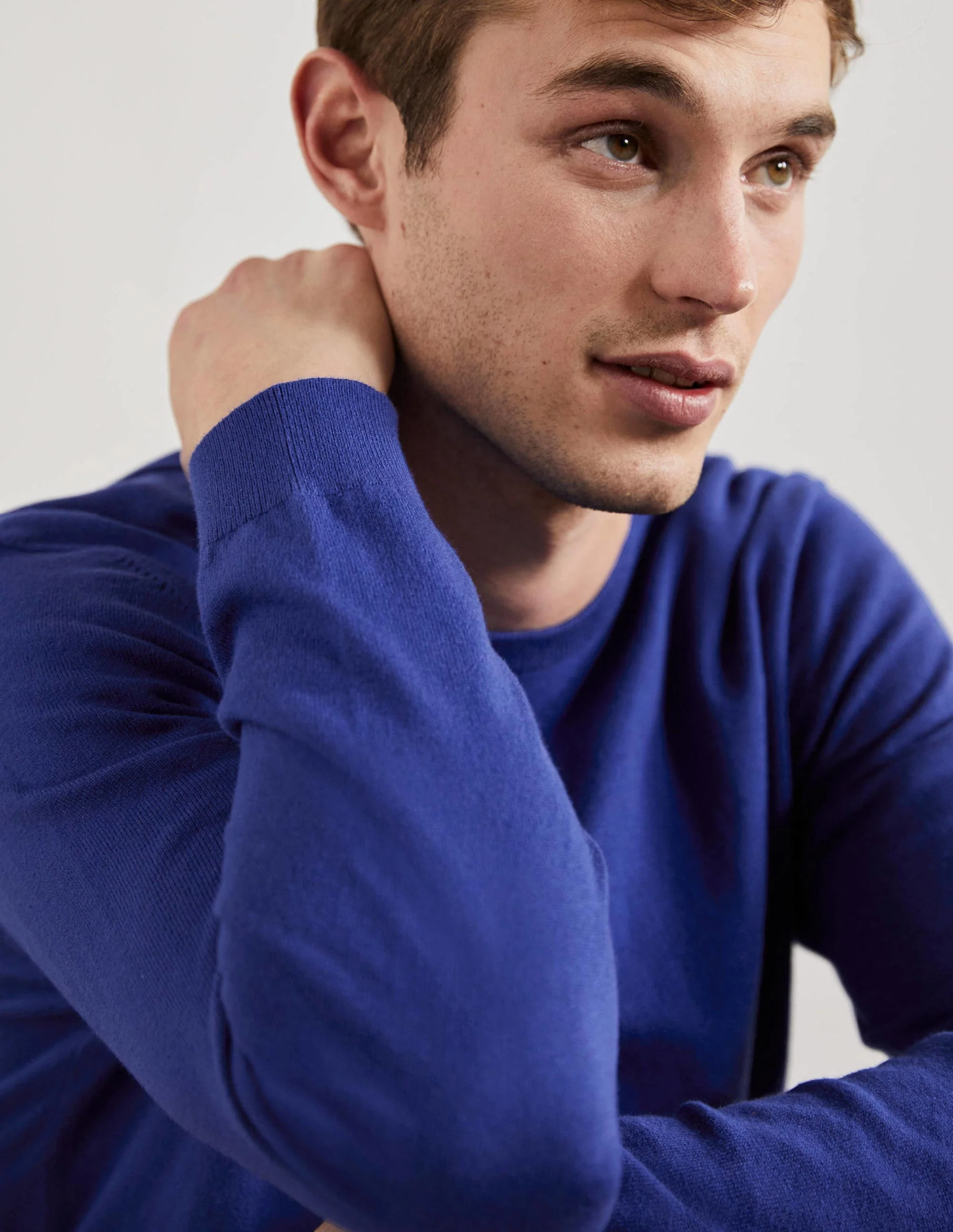 Baumwoll-Kaschmir-Pullover mit Rundhalsausschnitt-Sattes Blau - Image 2