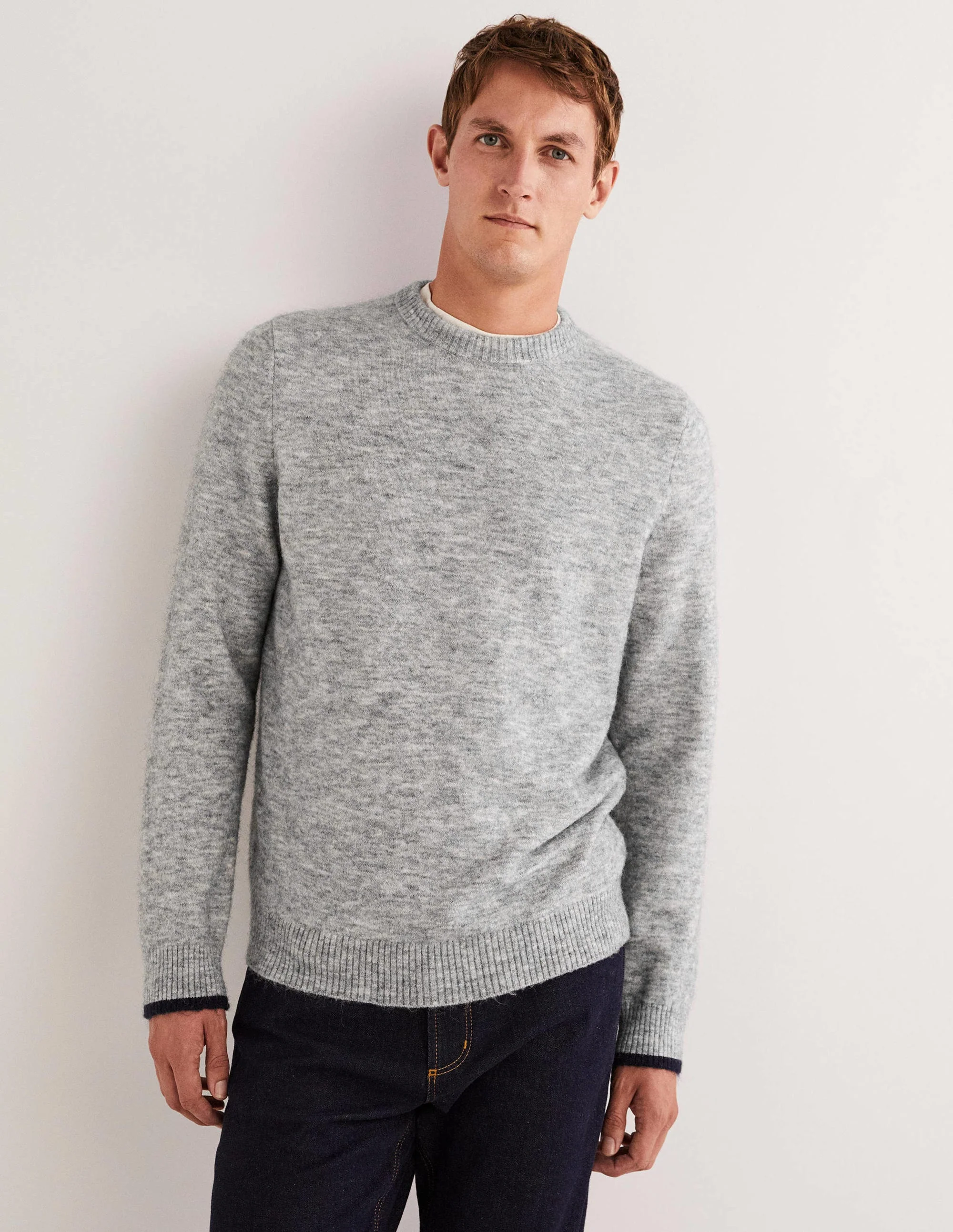 Flauschiger Pullover mit Rundhalsausschnitt-Grau Melange
