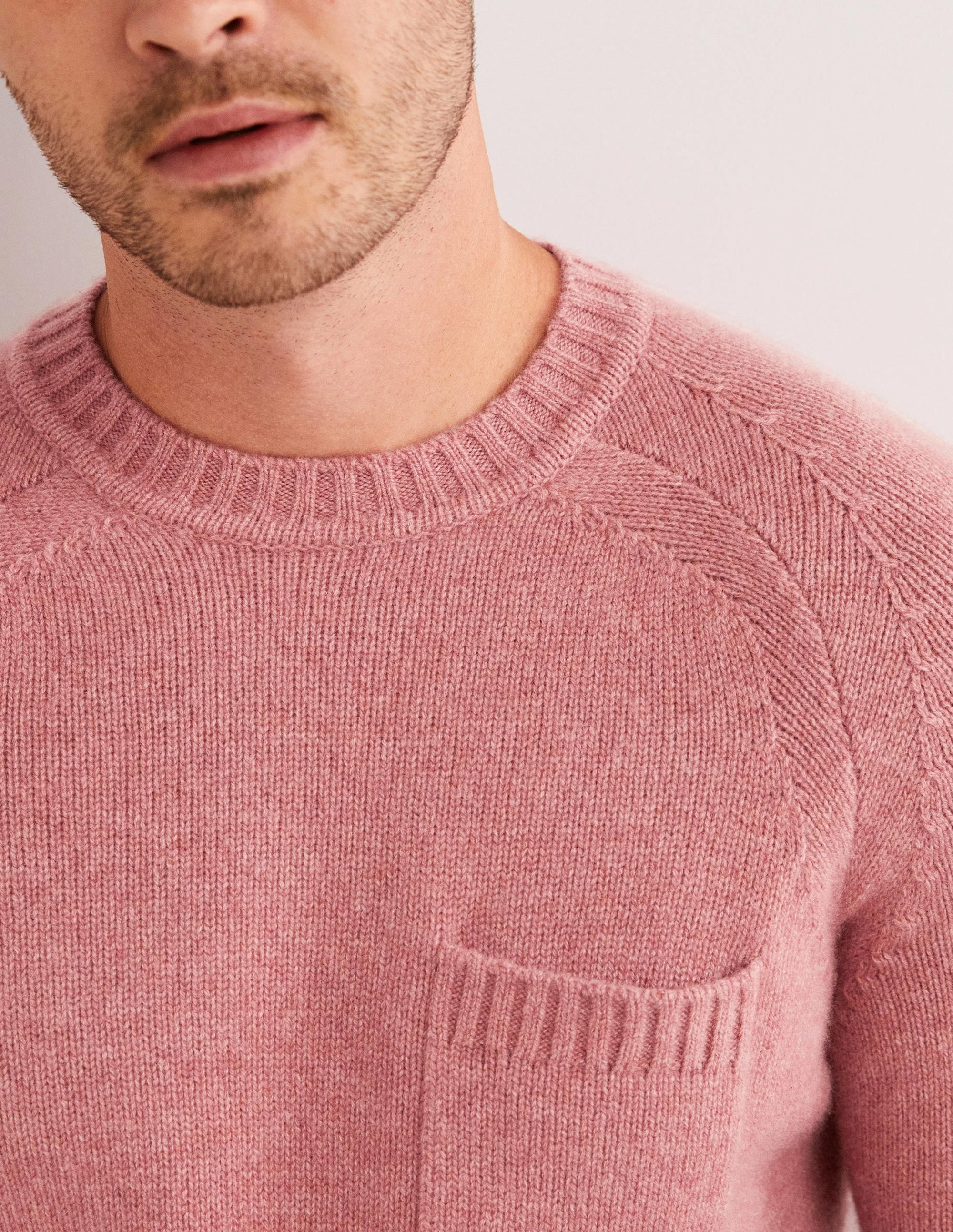 Grobstrickpullover aus Kaschmir mit Rundhalsausschnitt-Dusty Red - Image 2