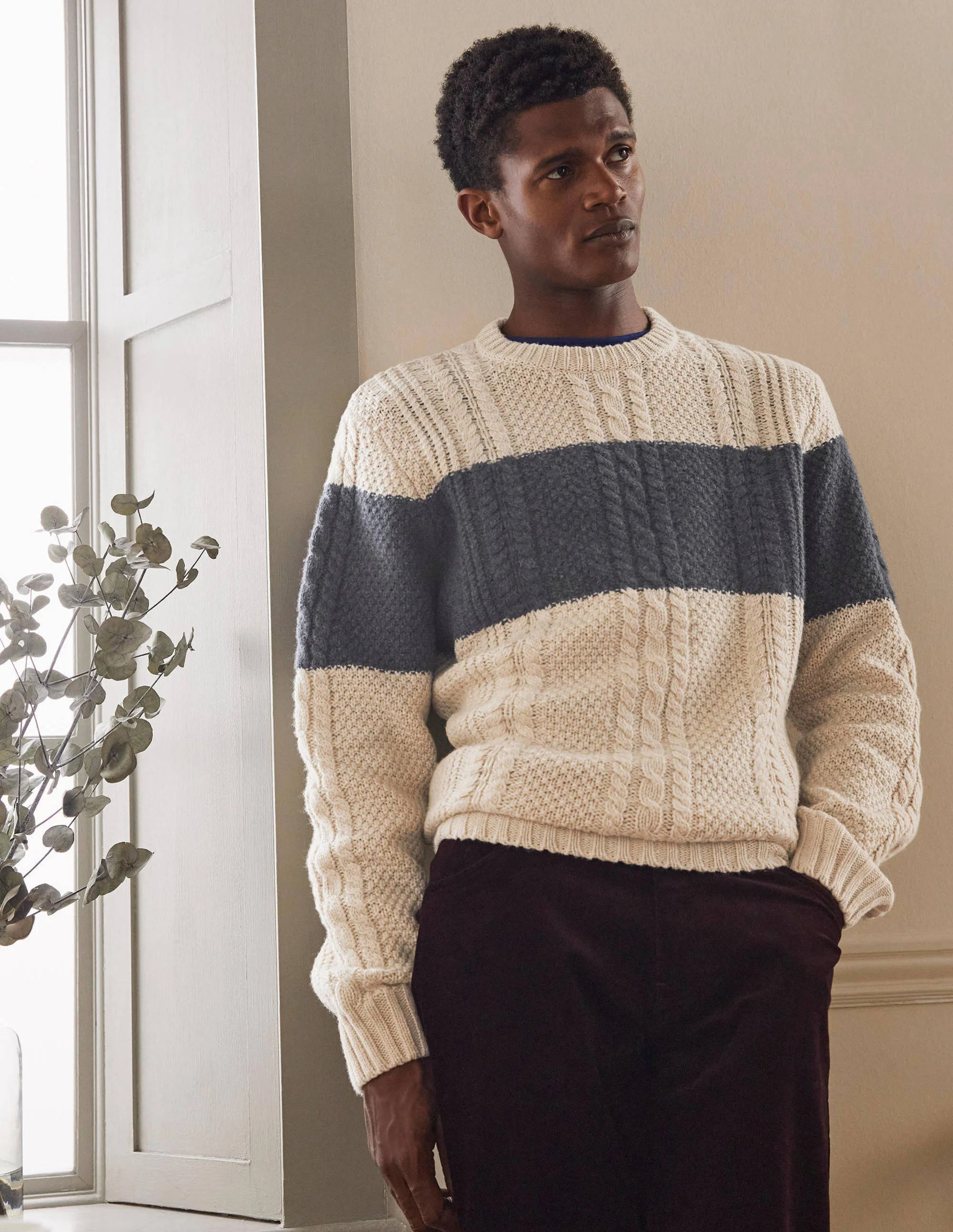 Grobstrickpullover mit Rundhalsausschnitt-Hellbeige/Navy