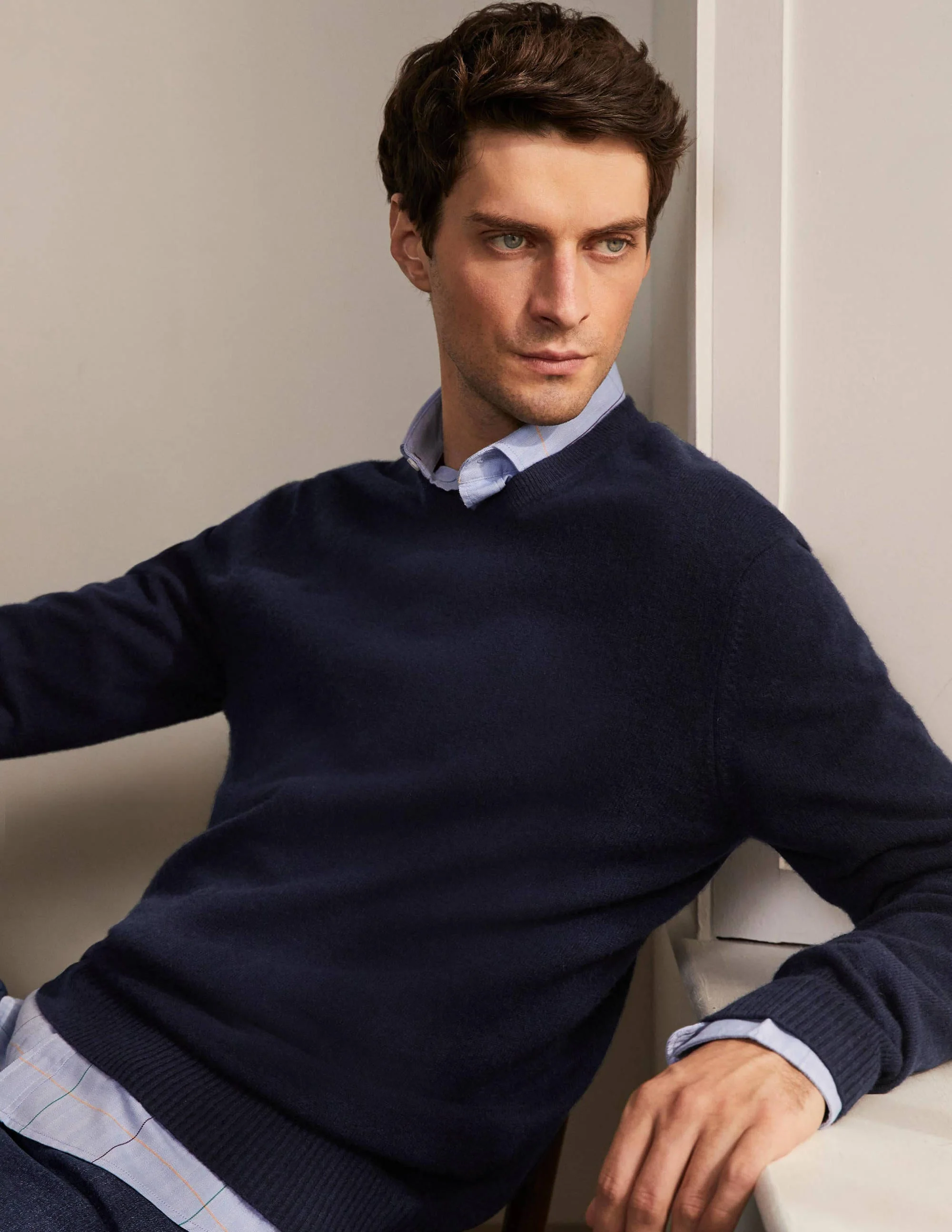Kaschmirpullover mit V-Ausschnitt-Marineblau