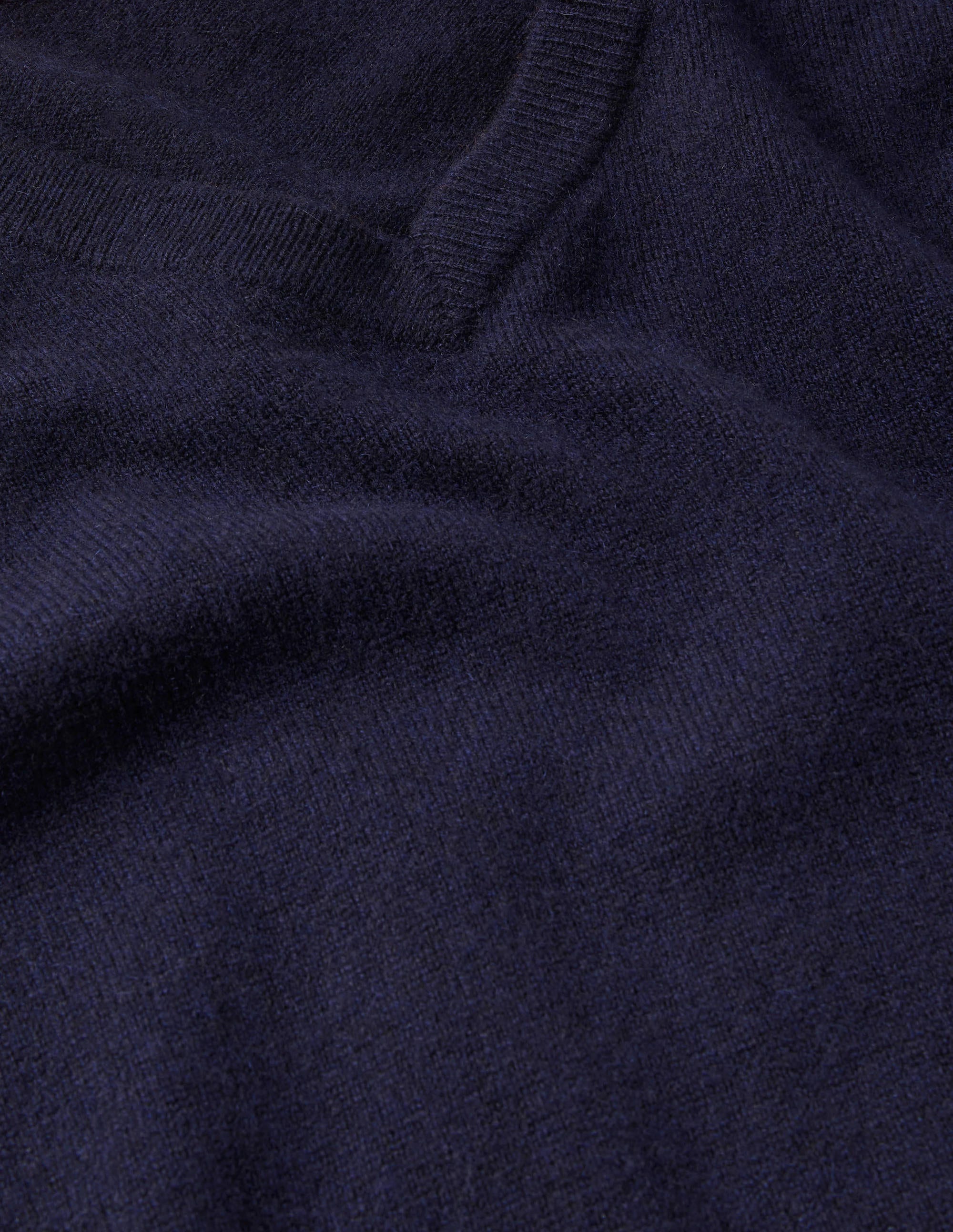 Kaschmirpullover mit V-Ausschnitt-Marineblau - Image 6