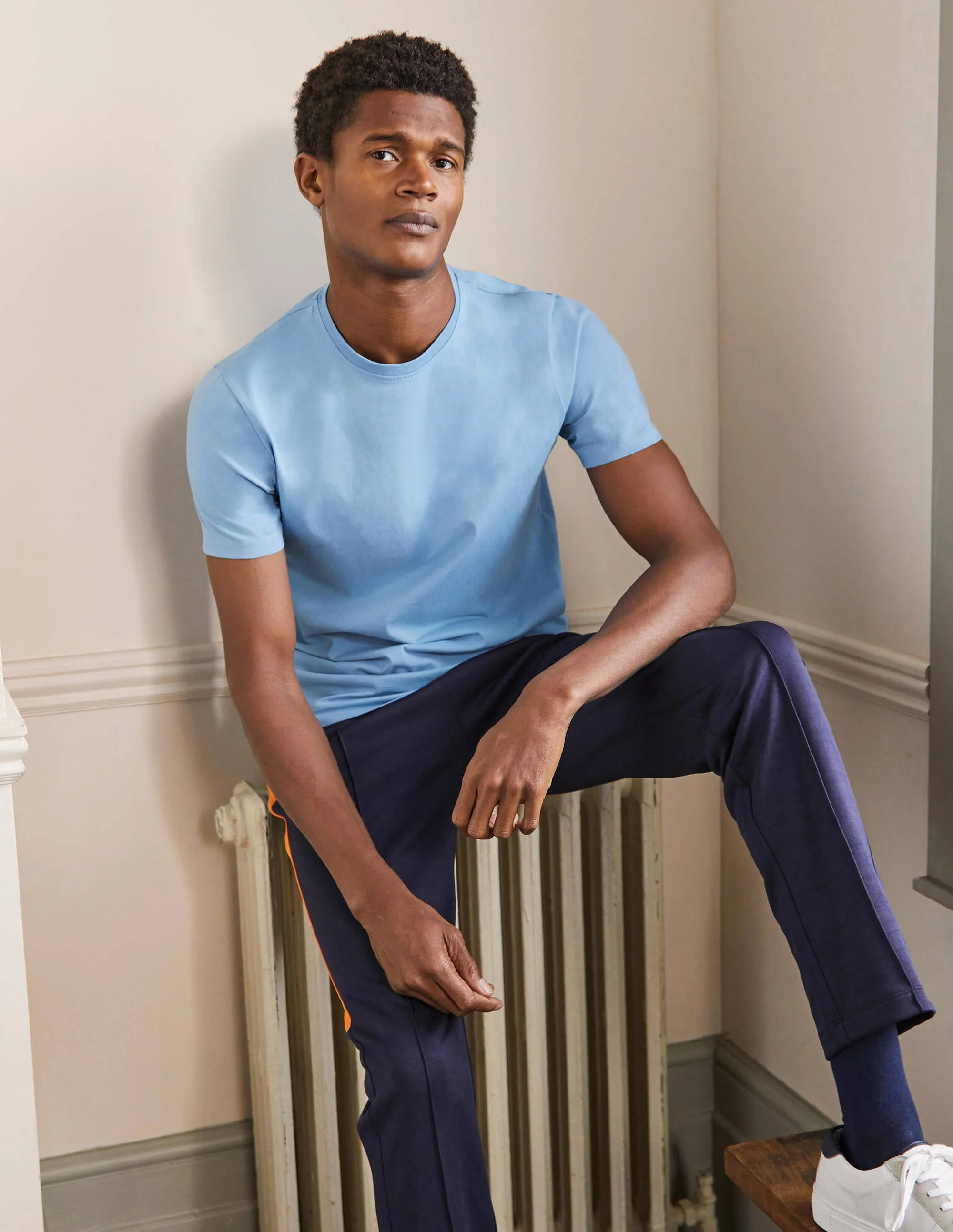 Klassisches Baumwoll-T-Shirt-Flechtenblau