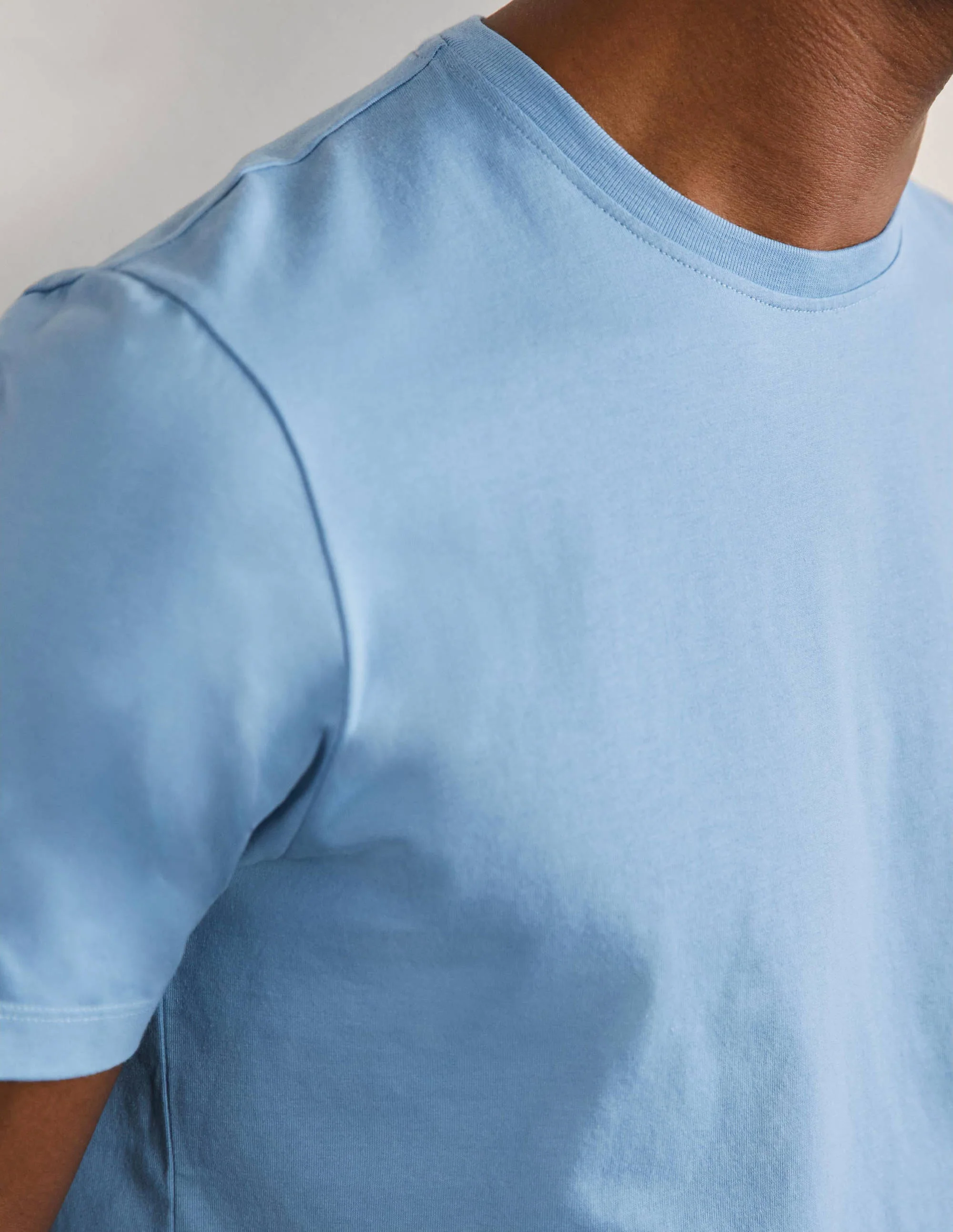 Klassisches Baumwoll-T-Shirt-Flechtenblau - Image 2