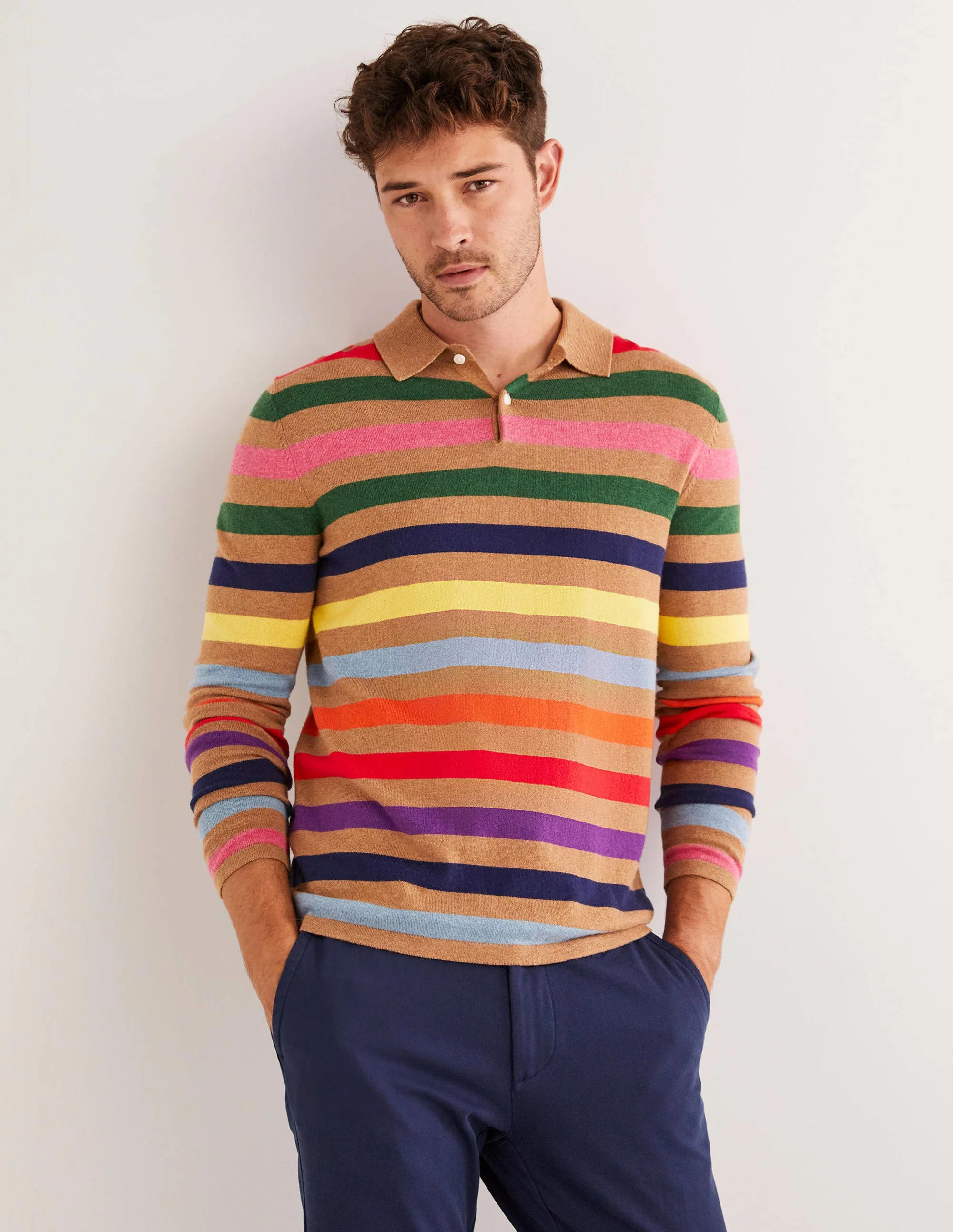 Langärmliges Poloshirt aus Feinstrick-Kamelbraun Melange, Bunte Streifen