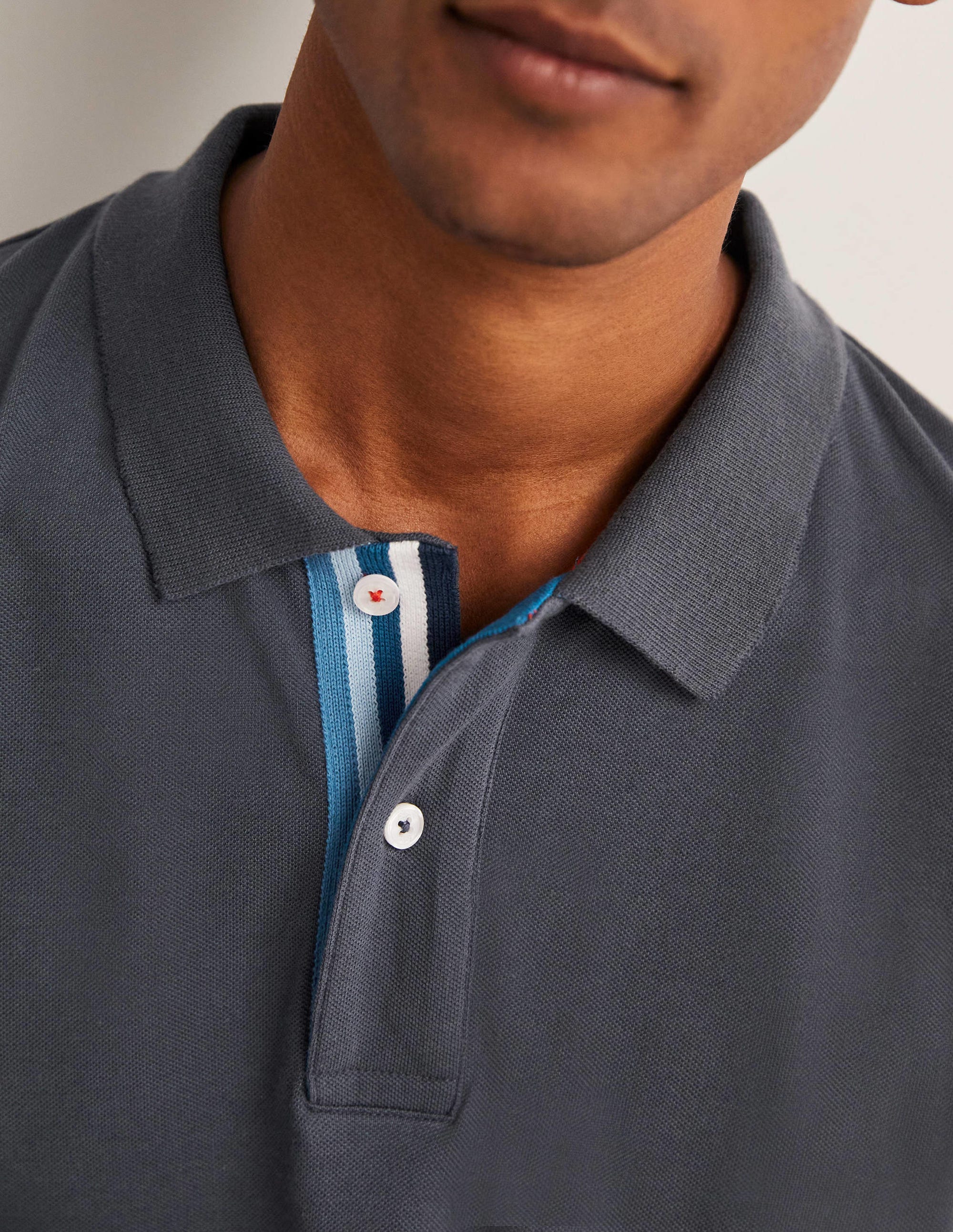 Piqué-Poloshirt-London-Grau - Image 2