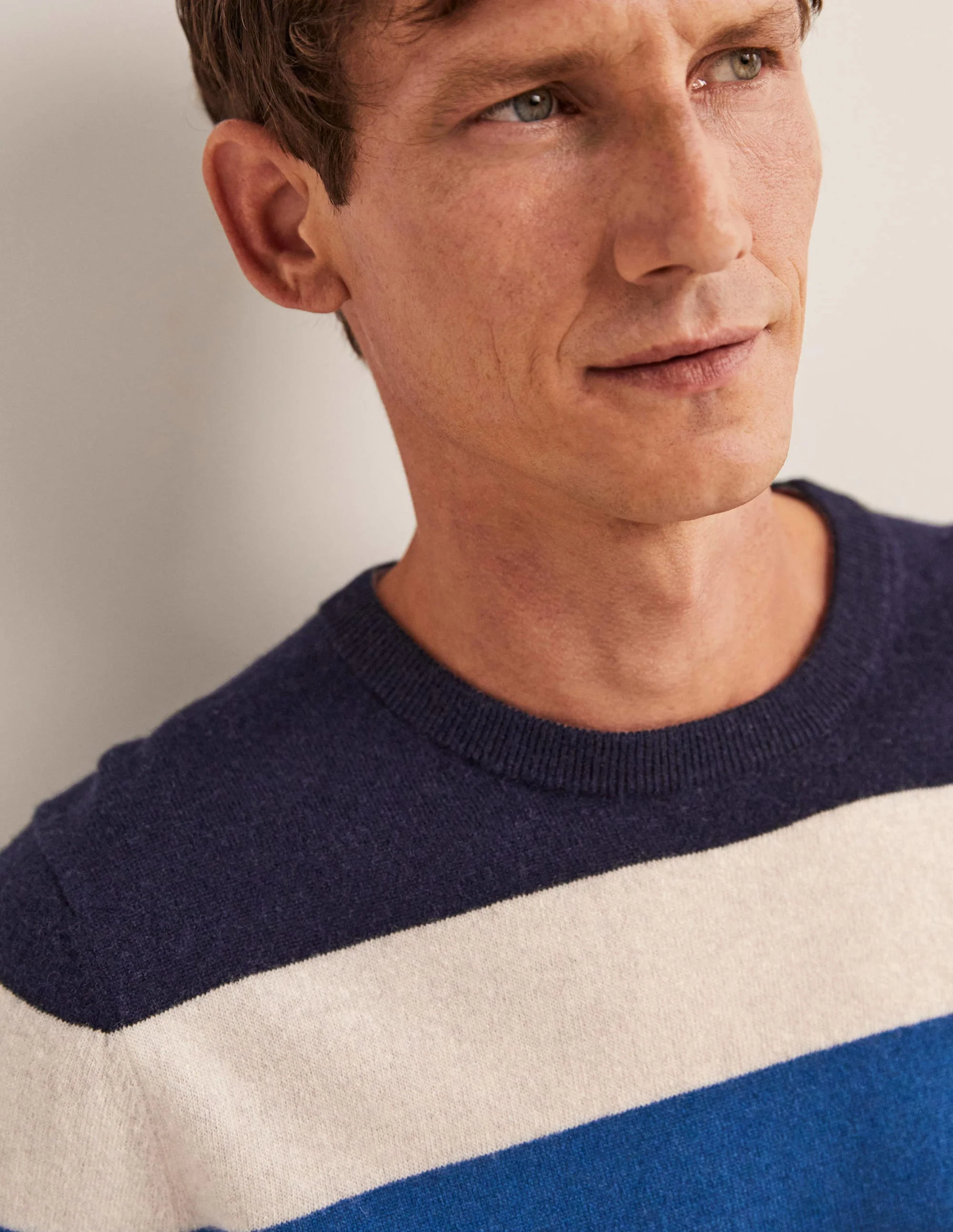 Pullover aus Lammwolle mit Rundhalsausschnitt-Bunt, Gestreift - Image 2