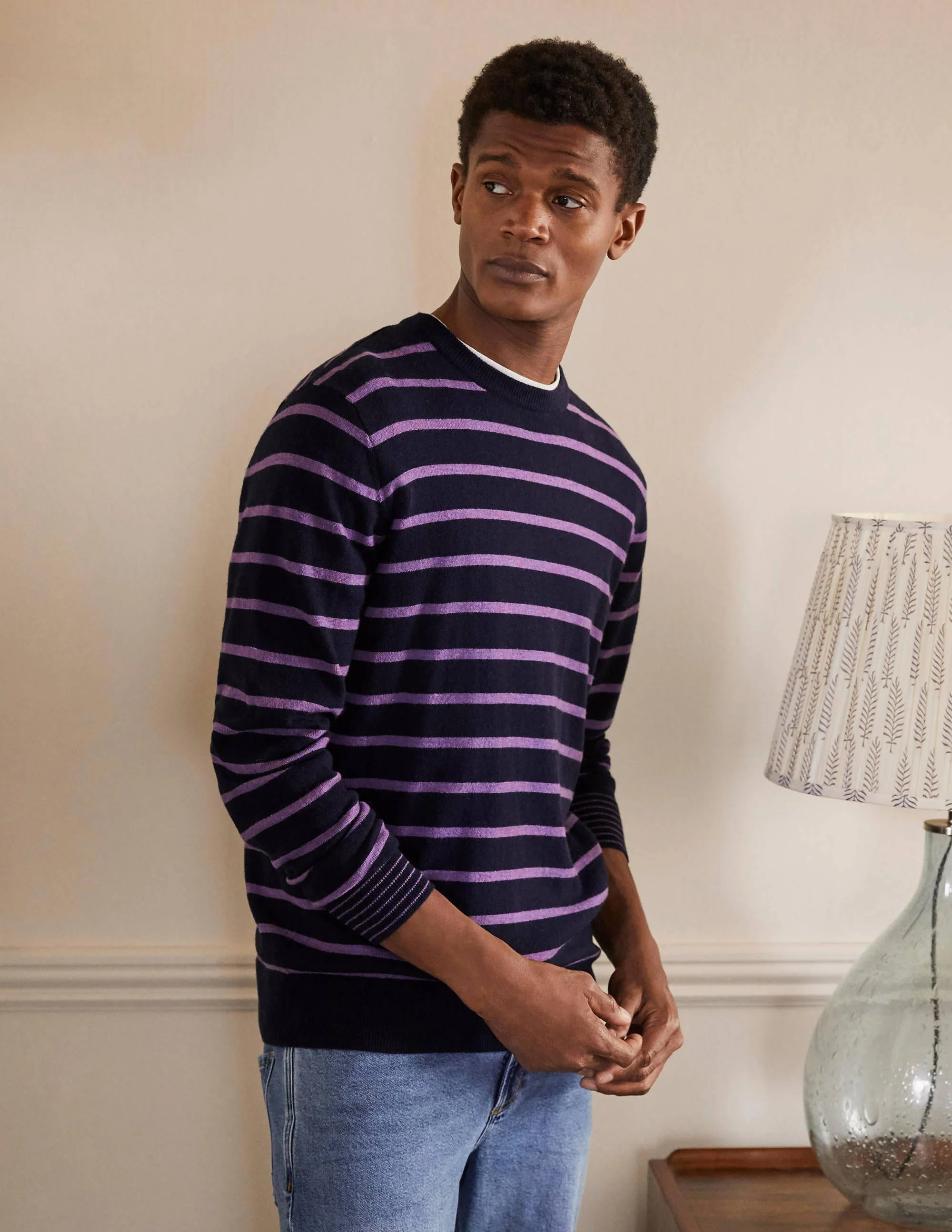 Pullover aus Lammwolle mit Rundhalsausschnitt-Navy/Flieder, Gestreift