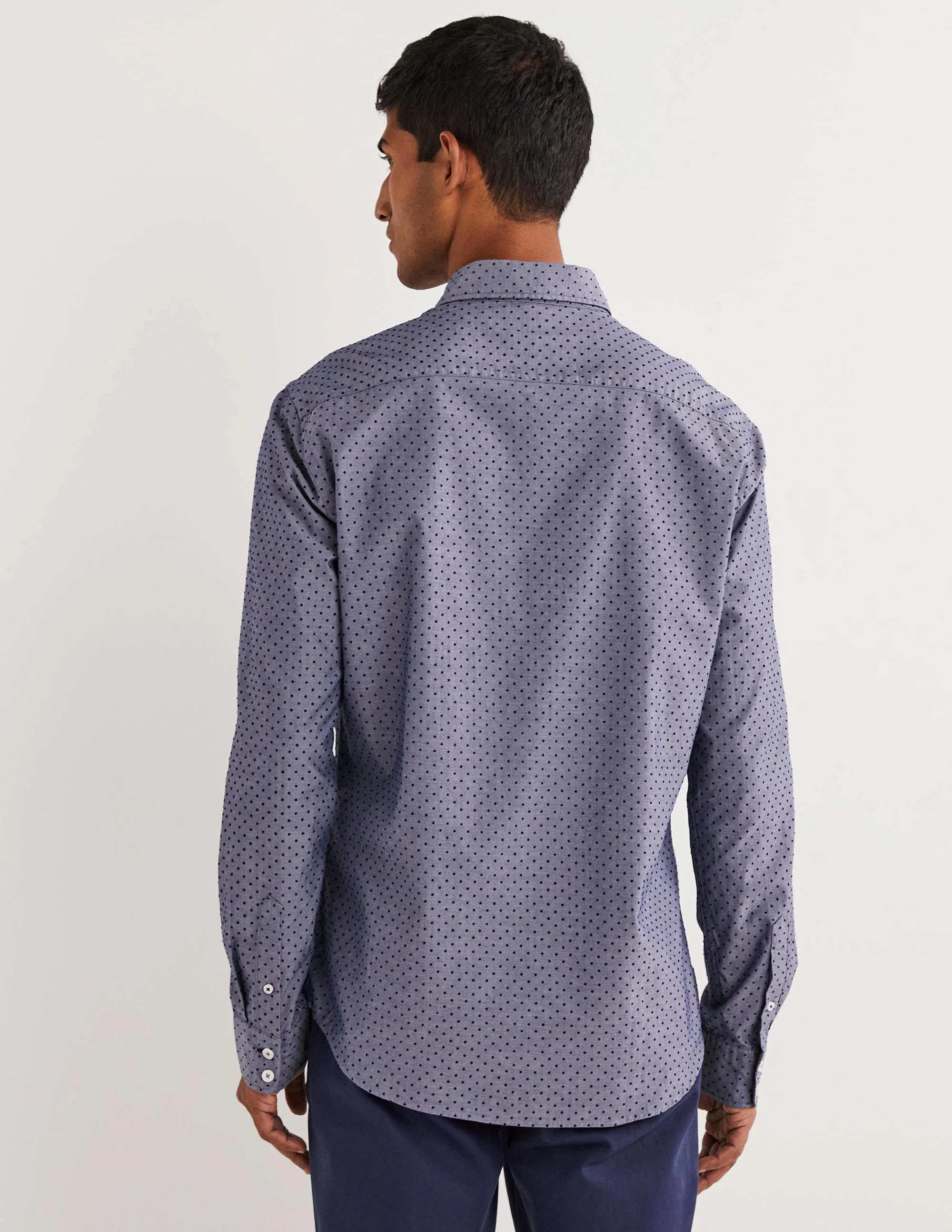 Schmal geschnittenes Hemd aus Twill mit Cutaway-Kragen-Blau, Geflockte Tupfen - Image 3