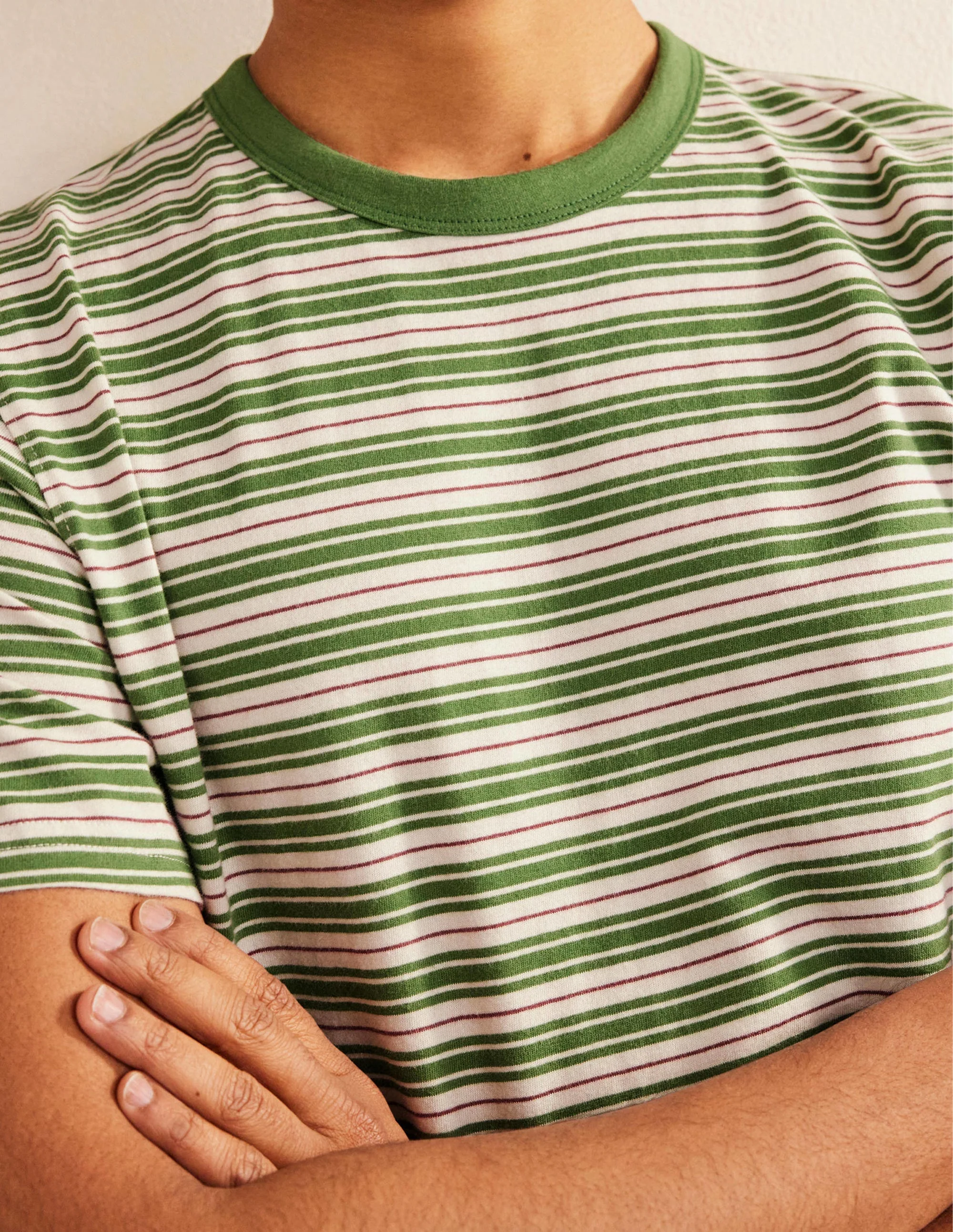 Schmal geschnittenes klassisches T-Shirt-Safarigrün/Asternviolett - Image 2