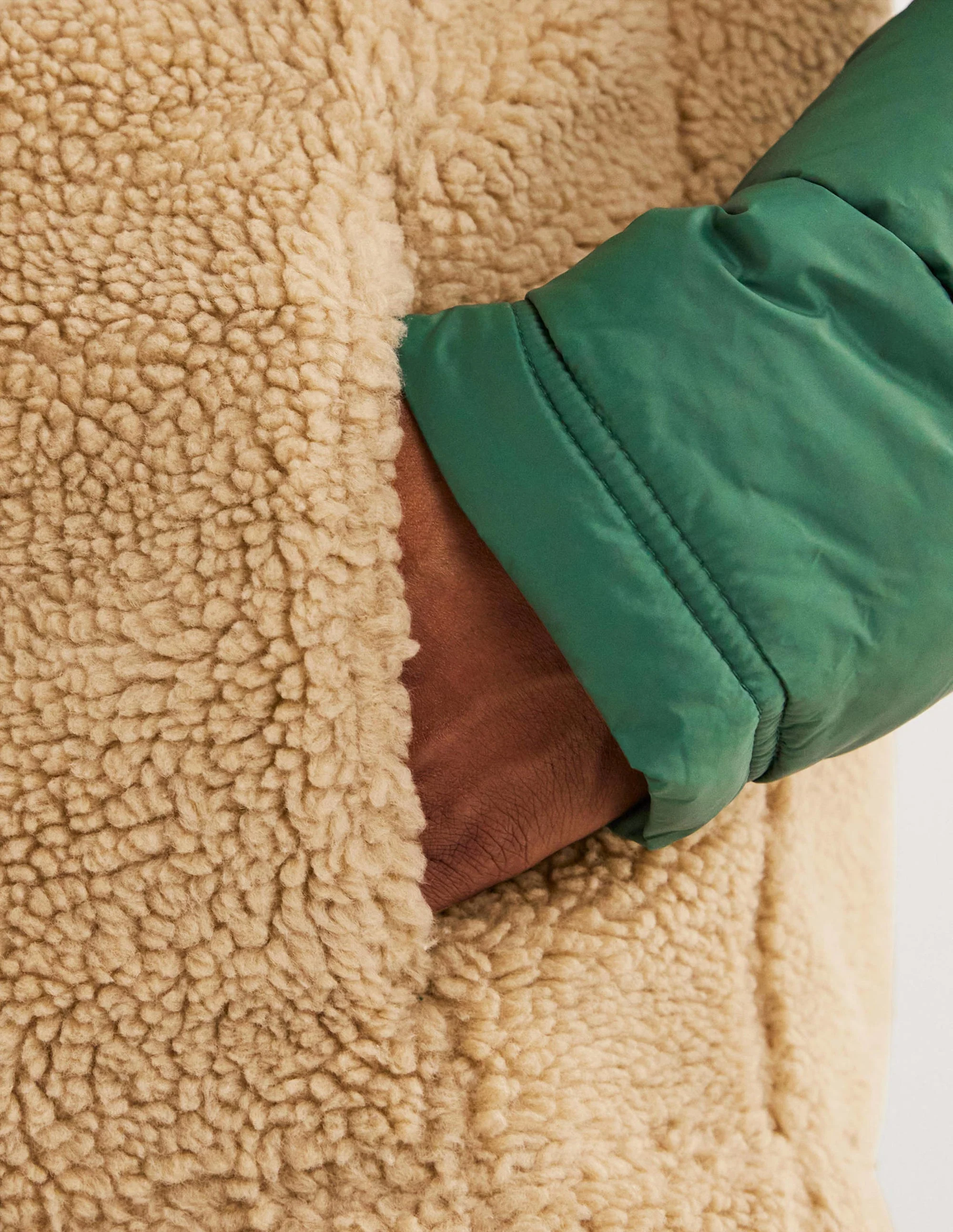 Sherpa-Jacke mit durchgehendem Knopfverschluss-Jägergrün/Ecru - Image 5
