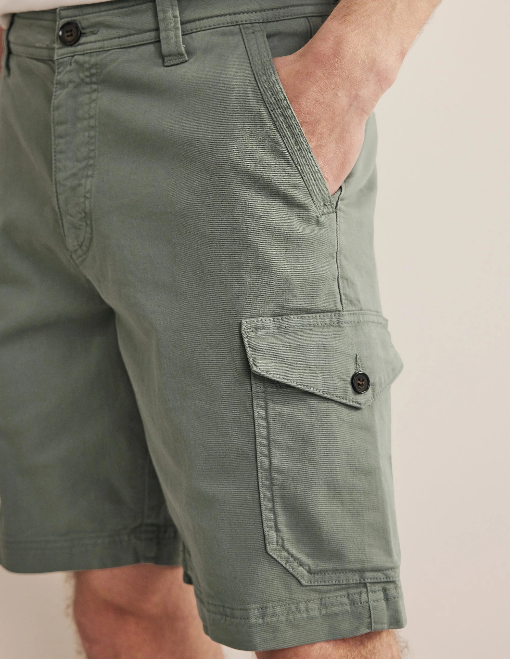 Stückgefärbte Cargoshorts-Alligatorgrün - Image 2