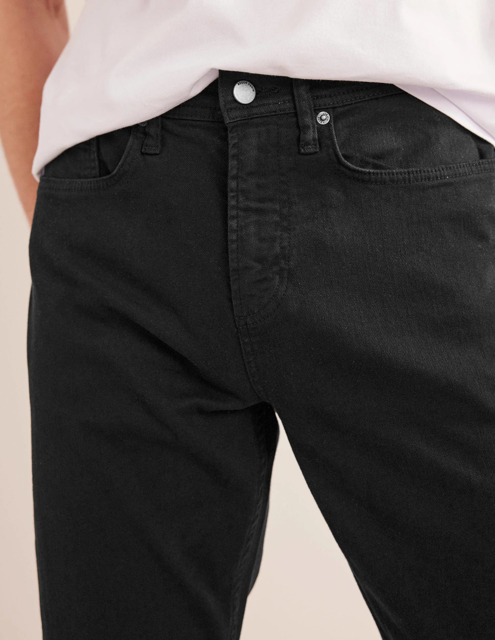 Stückgefärbte Jeans im Five-Pocket-Design-Schwarz - Image 2