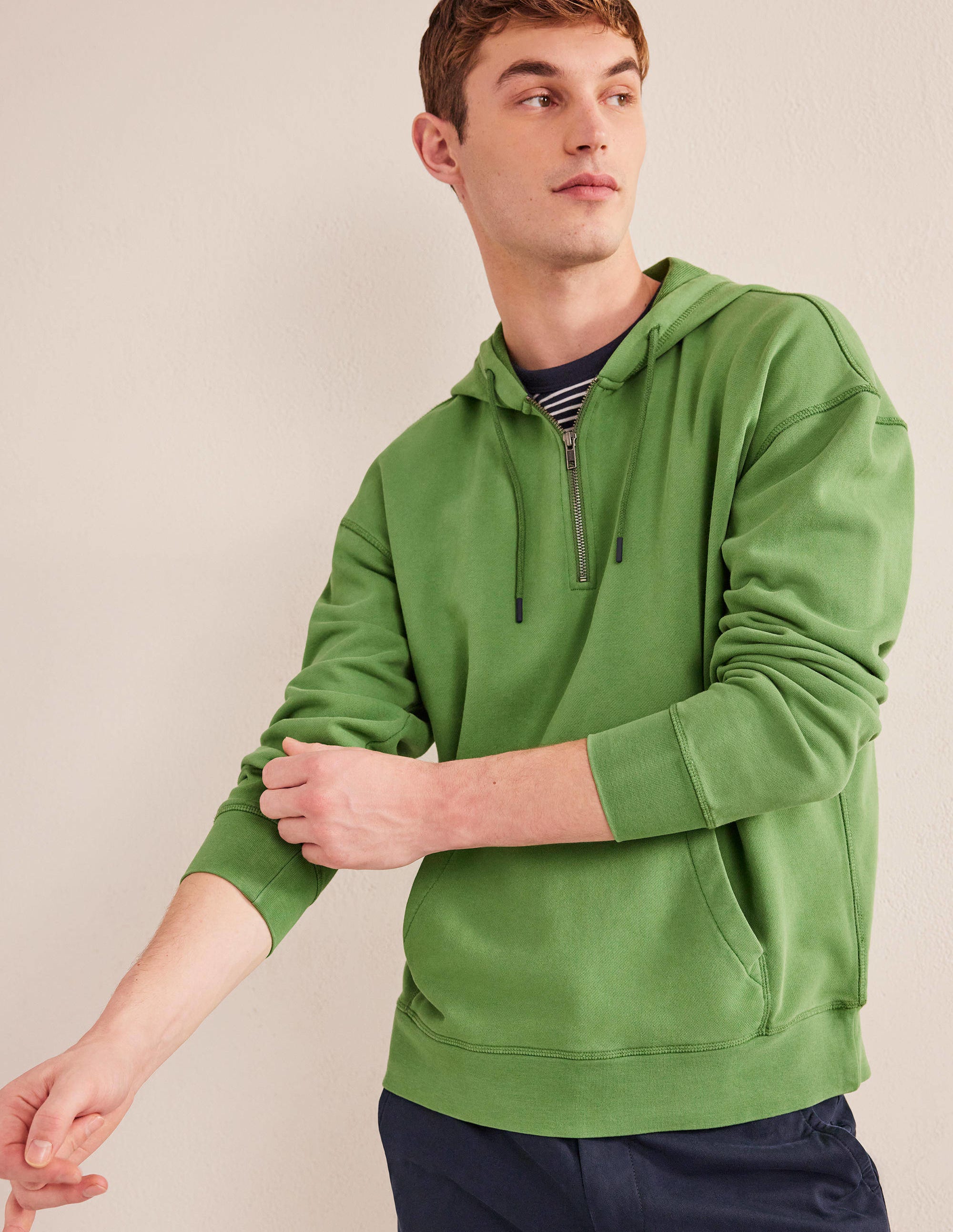 Stückgefärbter Hoodie mit halbem Reißverschluss-Safarigrün