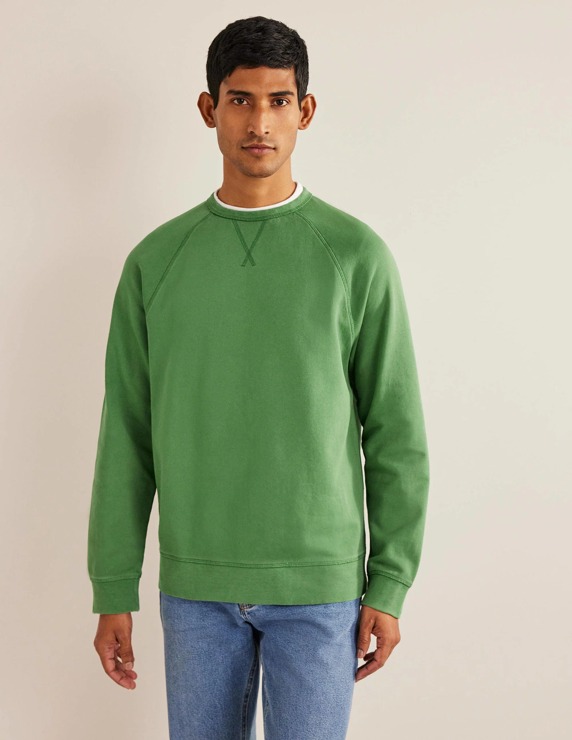 Stückgefärbtes Sweatshirt-Ackerbohnengrün