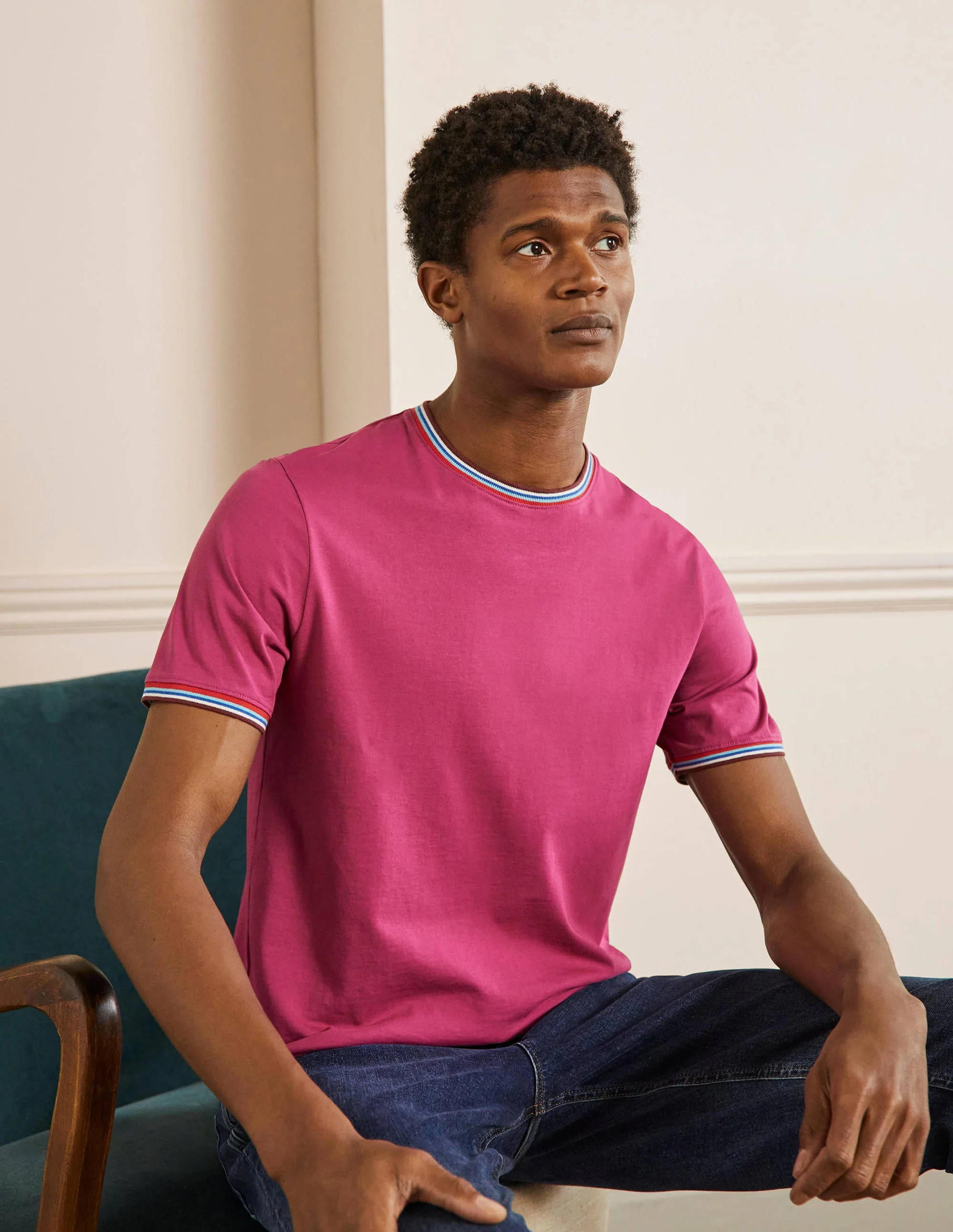T-Shirt mit Streifendetail-Beeren-Mauve - Image 4