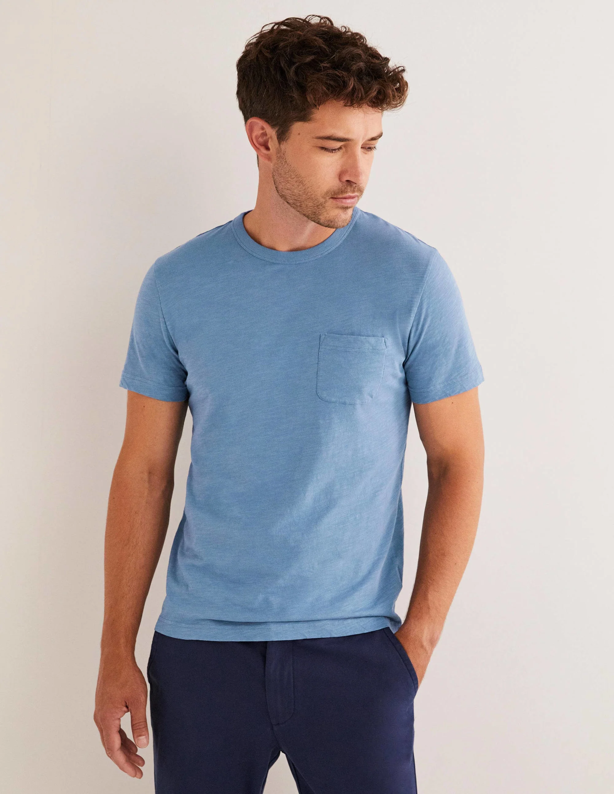 Vorgewaschenes Flammgarn-T-Shirt-Kapitänsblau